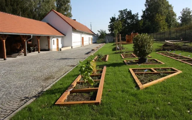Arboretum Bílá Lhota nedaleko Litovle otevřelo novou expozici přibližující život na venkově v minulosti