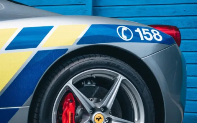 Ve Ferrari se proháněli kriminálníci, teď bude sloužit policistům