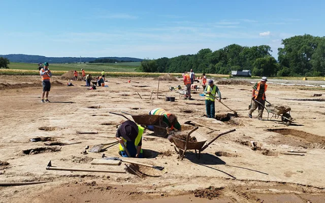 Bytový dům z pravěku. Archeologové z Olomouce odkryli sídlo prvních zemědělců