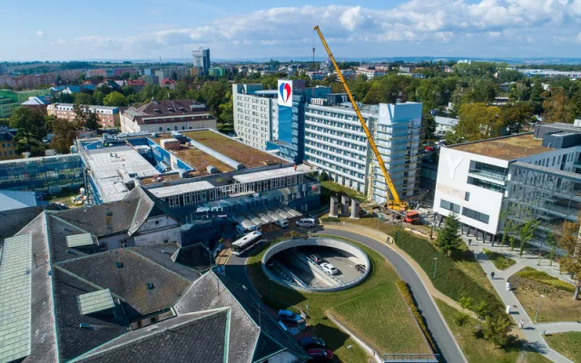 Důležitá olomoucká klinika anesteziologie, resuscitace a intenzivní medicíny získala moderní zázemí