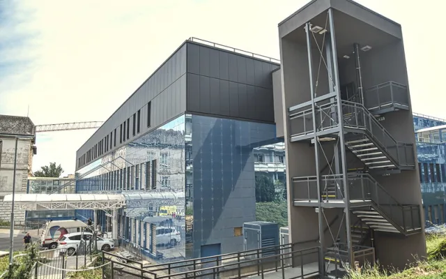 Důležitá olomoucká klinika anesteziologie, resuscitace a intenzivní medicíny získala moderní zázemí
