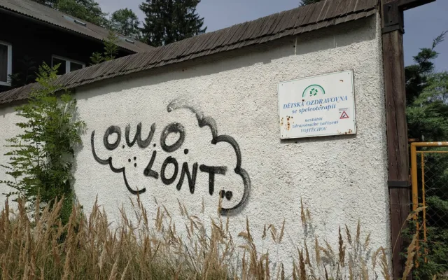 vstup do areálu