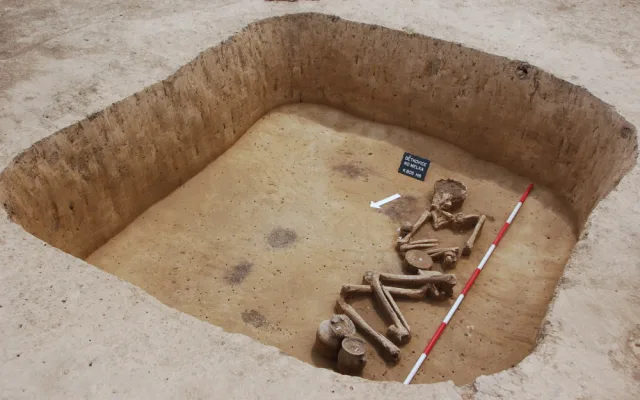 U Dětkovic archeologové objevili další tisíce let staré hroby, některé byly vykradené