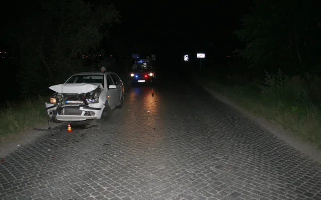 Řidička s dvě a půl promile narazila v Olomouci do auta, které zpomalilo. Hrozí jí tři roky