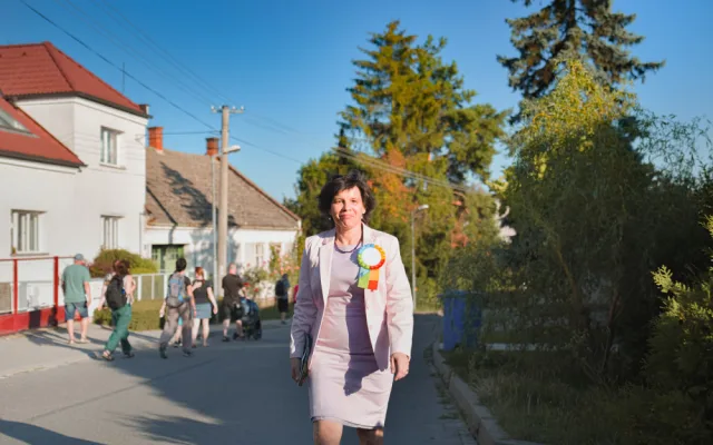 Nesmíme čekat, až lidé přijdou před radnici zadlužení a vymrzlí, říká Hanáčková