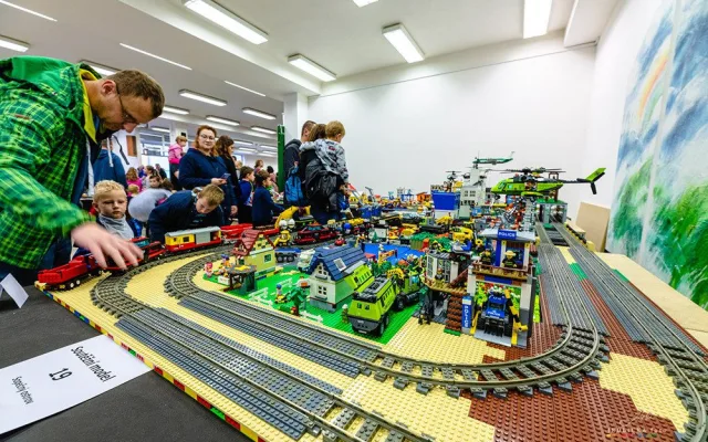 Lego zaplaví Áčko. Výstaviště Flora hostí festival Svět kostek