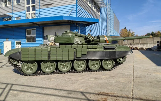 Ze Šternberka vyrazil na Ukrajinu tank Tomáš. Češi se na něj složili ve sbírce