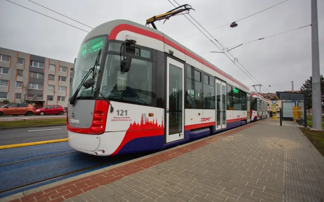 Tramvaje v plánovaném termínu vyrazily na nový úsek trati v Olomouci