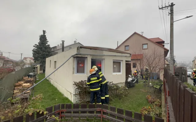Požár části mobilního domu v Bělkovicích-Lašťanech vznikl od krbu