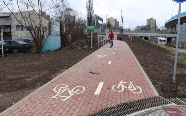 Dvě stě metrů cyklostezky za 29 milionů. Přerov pro kolaře překopal železniční koridor