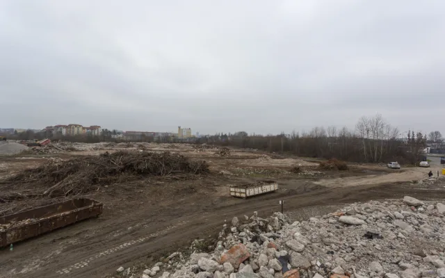 Stavby na Velkomoravské už jsou téměř minulostí. Demolice míří do finále