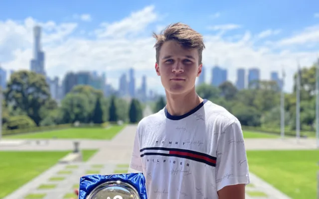 Setkání s Djokovičem a závěr sezony plný triumfů. Prostějovský talent Menšík zažil výjimečný rok