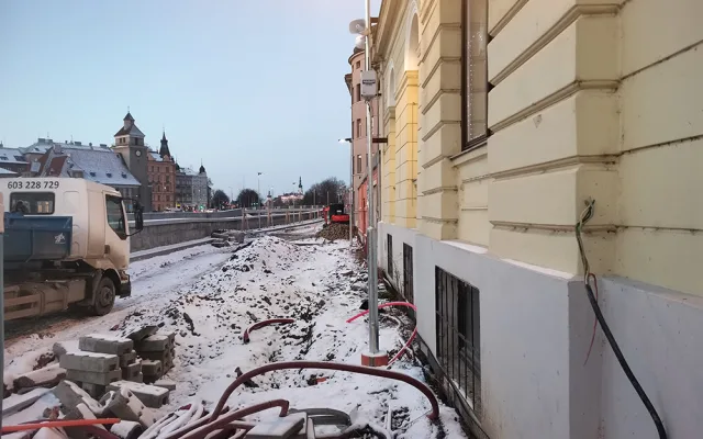 Protipovodňové dílo u centra Olomouce je hotové. V okolních ulicích se ale uzavírky ještě protáhnou