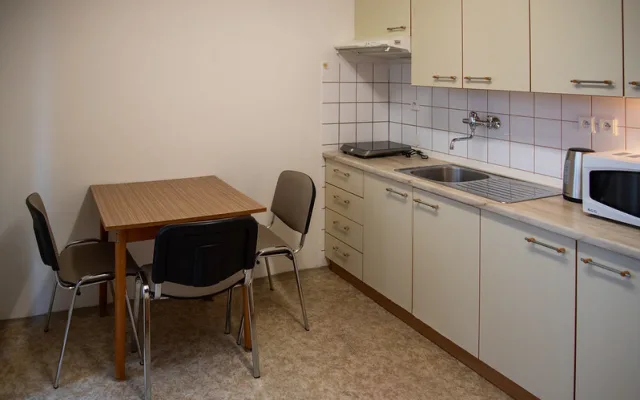 Fakultní nemocnice vyšla vstříc rodičům dětských pacientů, pro které nemá lůžka. Zařídila jim pokoje na ubytovně