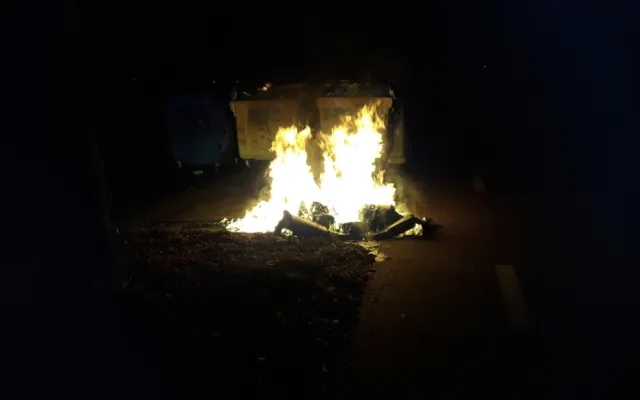 Zábavní pyrotechnika v centru Olomouce zapálila střechu. Přelom roku si vyžádal přes dvacet zásahů