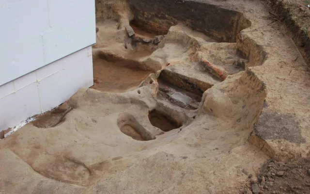 V Lešanech archeologové našli důkazy o středověké vesnici, která předchází první písemnou zmínku o dvě století