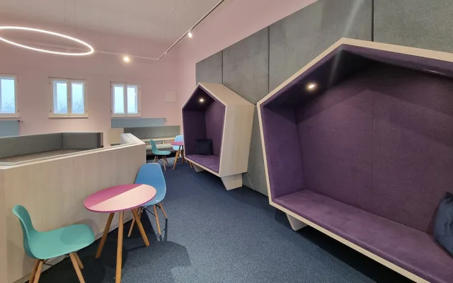 Designová studovna rozzářila uničovskou knihovnu. Ohlasy mě až překvapily, těší místostarostu