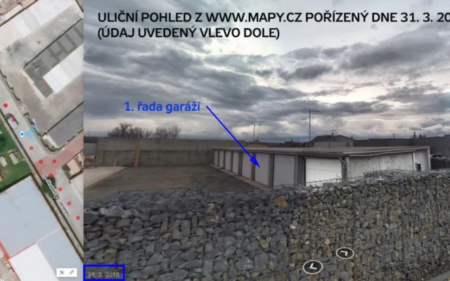 Načerno postavené garáže ve Vrahovicích stojí dál. Skončily v konkurzu a nejde je zbourat