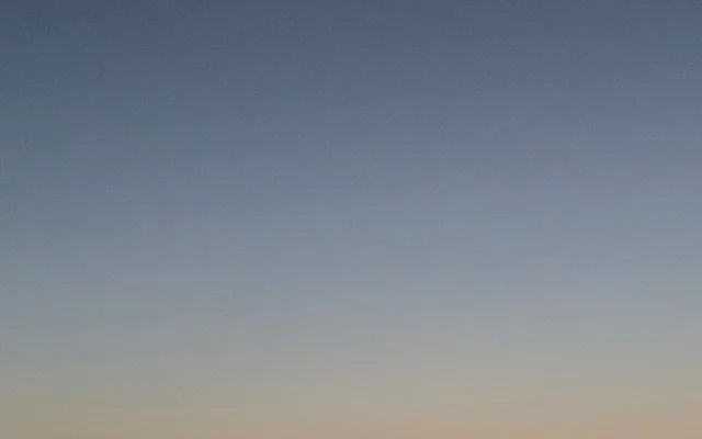 Lidé fotografovali nevšední úkaz nad Olomoucí, konjukci Venuše a Jupiteru. Vidět bude i dnes večer