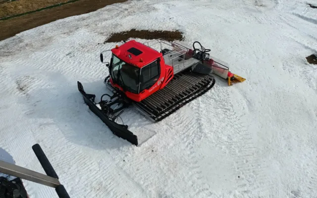 Víkend na horách provázely jarní teploty a slince. Na mnoha místech v Olomouckém kraji už sezona skončila