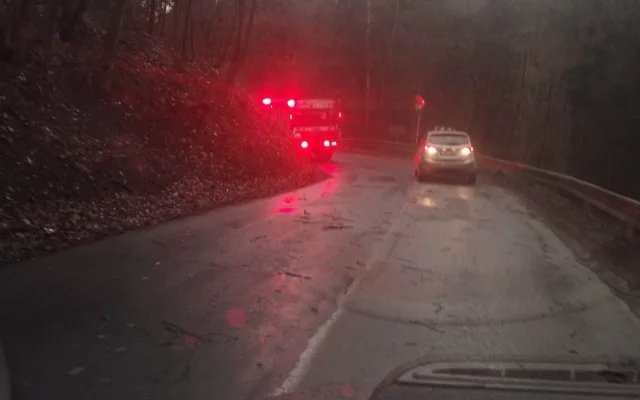 VIDEO: Lovci bouřek zjišťují, zda se při bouřce nad Prostějovskem nevytvořilo tornádo