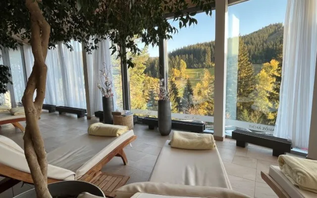 Klid, wellness a jarní Beskydy. Odpočiňte si ve Spa hotelu Lanterna