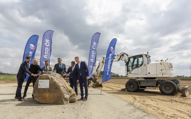 Začíná stavba dálničního tahu z Olomouce do Přerova. Část D55 má být hotová za dva a půl roku
