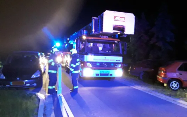 Policisté zachránili z hořícího domu na Přerovsku devadesátiletého seniora