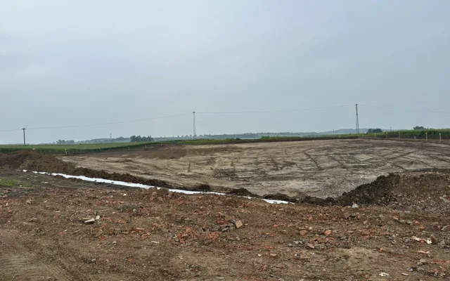 VIDEO: Stavba posledního úseku D1 pokračuje. Kompletně hotové jsou skrývky ornice