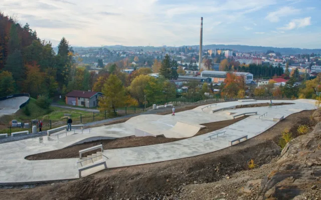 Ráj pro sportovce. Po moderním skateparku Zábřeh plánuje budování cyklotrailů na kopci Hejnice