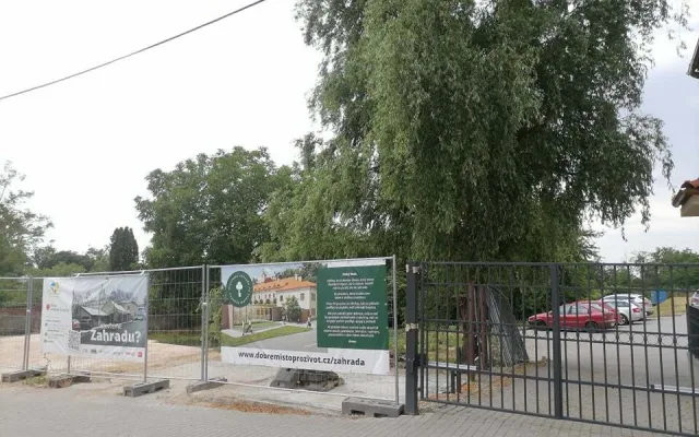 Srdíčka z lučního kvítí pro hospic. Na Svatém Kopečku se rozrůstá odkaz dobročinné přeměny areálu