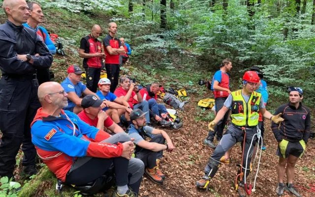 Uvízlý paraglidista a výcvik služebních psů. V Jeseníkách proběhlo mezinárodní cvičení Horské služby