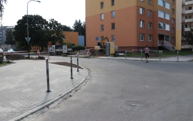 Křižovatka ulic Na Odpoledni - Na Svépomoc 1