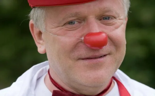 Vytvořit humor z ničeho a rozesmát i dítě, kterému do smíchu není. František Nedbal mluví o klaunování jako o práci snů