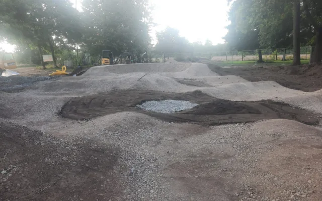 Čelechovice na Hané staví univerzální pumtruckovou dráhu pro mládež. Po Litovli bude druhá v kraji