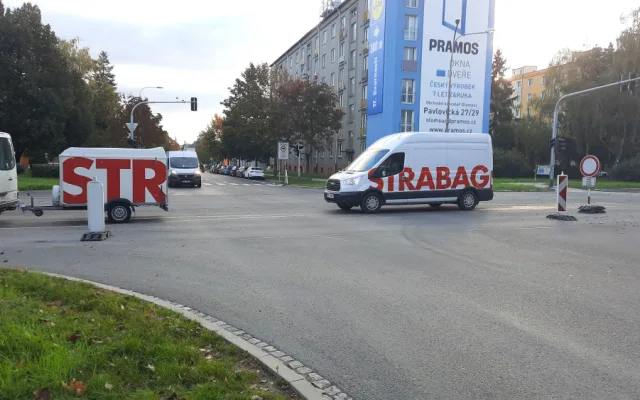 Opravy průtahu Olomoucí přinesou další komplikace. Křižovatka na třídě Svornosti bude do konce týden úplně uzavřená