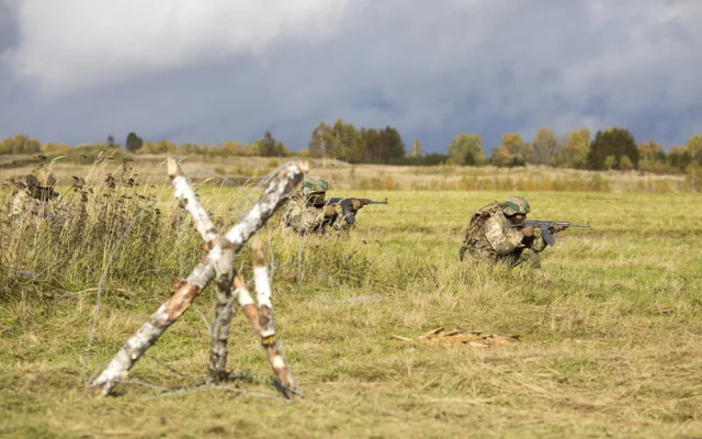 Střelby z RPG i dobývání zákopů. Ukrajinští vojáci cvičí na Libavé a dostali hodnotnou pomoc