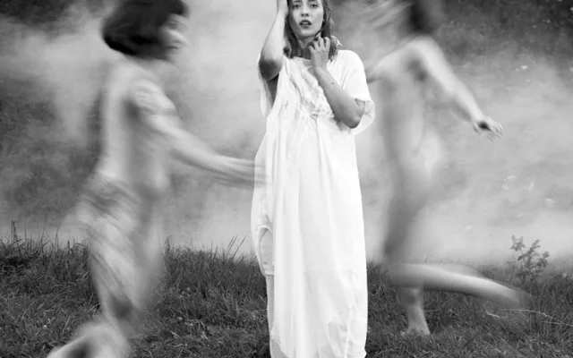 Akty v divoké přírodě Jeseníků. Olomoučtí tvůrci se zaměřili na přirozenou krásu i odraz duše