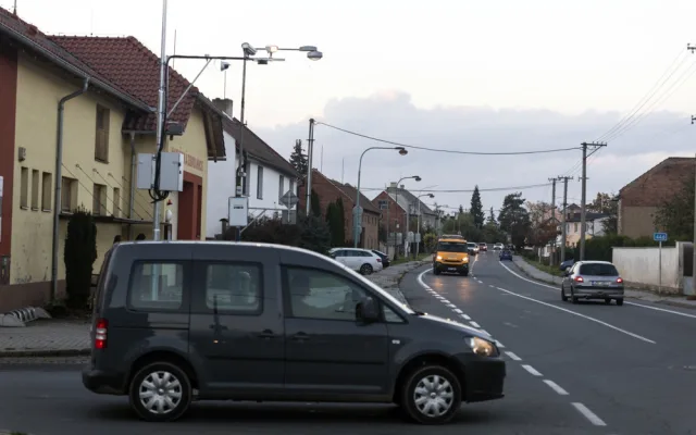 V Chomoutově a Chválkovicích by si řidiči měli dát pozor. Od Nového roku začnou radary měřit naostro