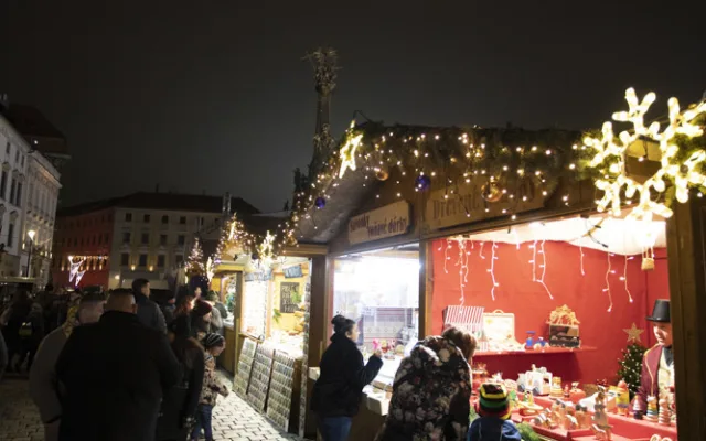 Olomoucké vánoční trhy patří k těm nejlepším, říkají zahraniční novináři i návštěvníci