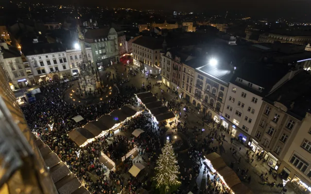 Olomoucké vánoční trhy patří k těm nejlepším, říkají zahraniční novináři i návštěvníci