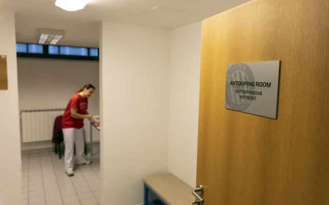 FOTOGALERIE: 470 mililitrů nejen modré krve. Fotbalová Sigma Olomouc hostila speciální odběr