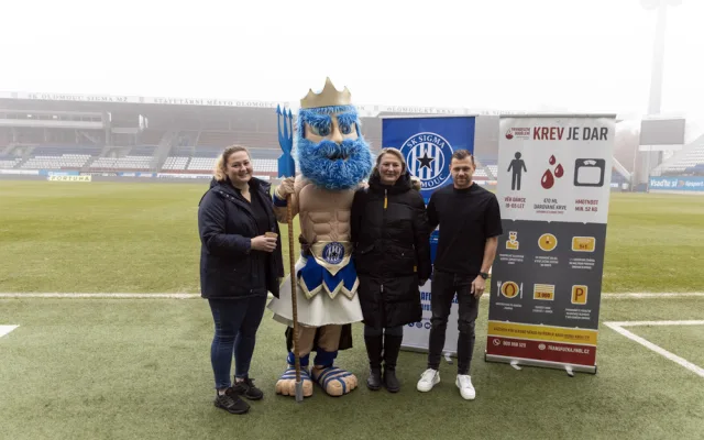 FOTOGALERIE: 470 mililitrů nejen modré krve. Fotbalová Sigma Olomouc hostila speciální odběr