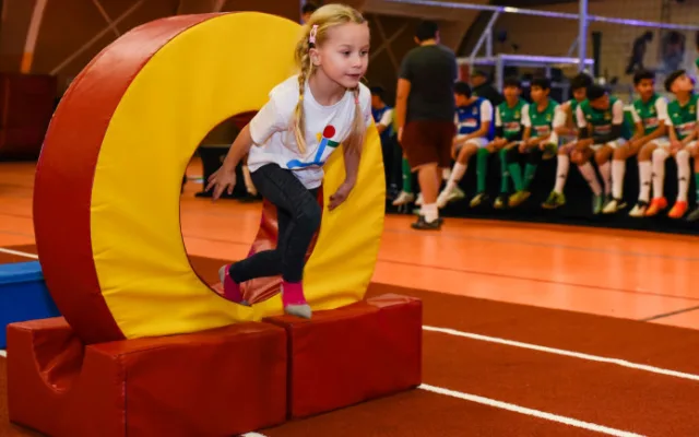 Sportimáček rozhýbal ve školkách a školách už tisíce dětí. Přidejte se