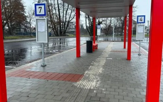 Litovelští se dočkali. Nové autobusové nádraží zahajuje provoz