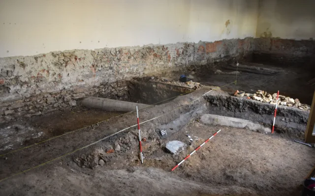 Horní náměstí v Přerově bylo hojně osídlené již v době bronzové. Potvrzují to poslední vykopávky