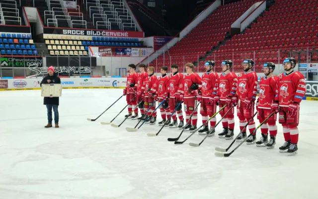 VIDEO: Olomoucké příprava na play-off podle hollywoodského trháku: do akce míří Hanební kohouti