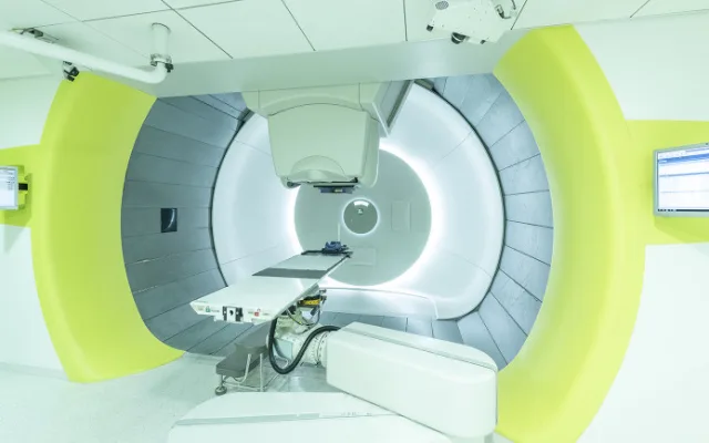 Protonové centrum pacientům pomáhá i s nádory krčních mandlí