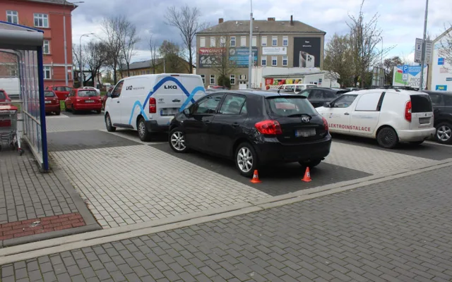 Druhá nehoda u obchodního centra