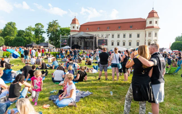 Festival Holešovská Regata opět chystá i soutěž plavidel: přihlaste se taky
